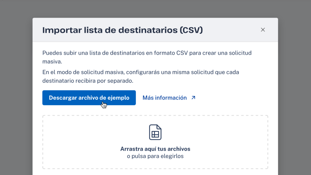 Captura de pantalla de la ventana "Importar lista de destinatarios (CSV)" del módulo de redacción. Está marcado el botón "Descargar archivo de ejemplo".