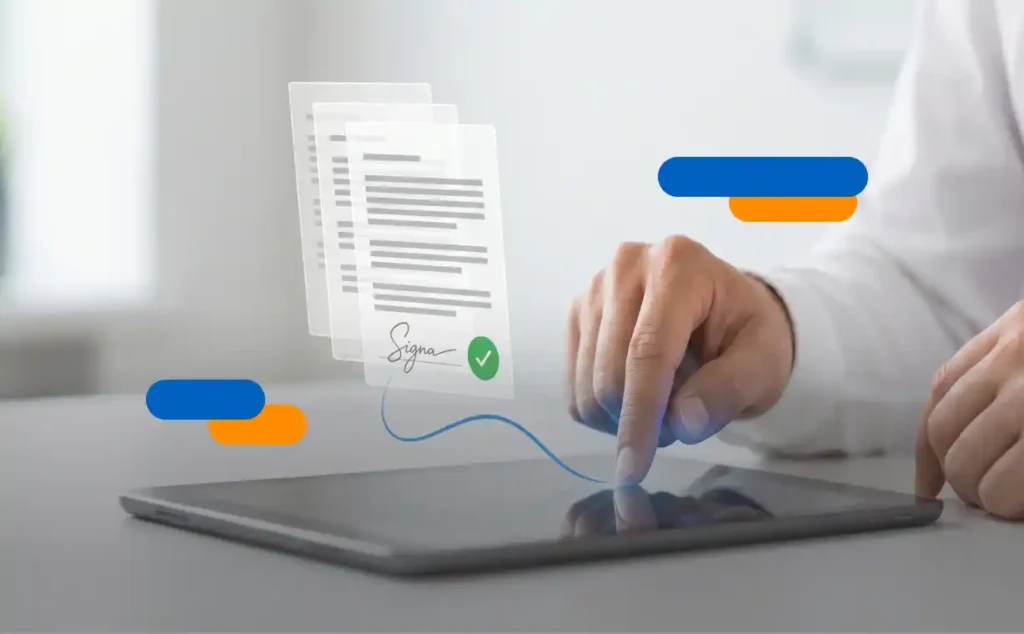 Persona firmando un documento digital en una tablet, representando la validez representando la validez de los documentos firmados con Viafirma